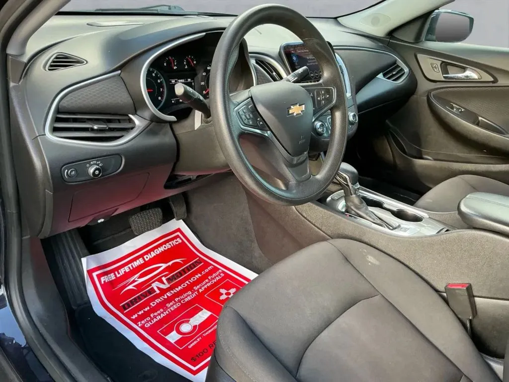 Chevrolet Malibu photo 13
