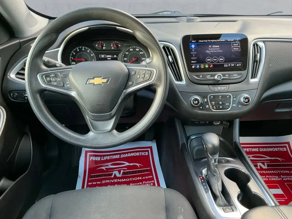 Chevrolet Malibu photo 16