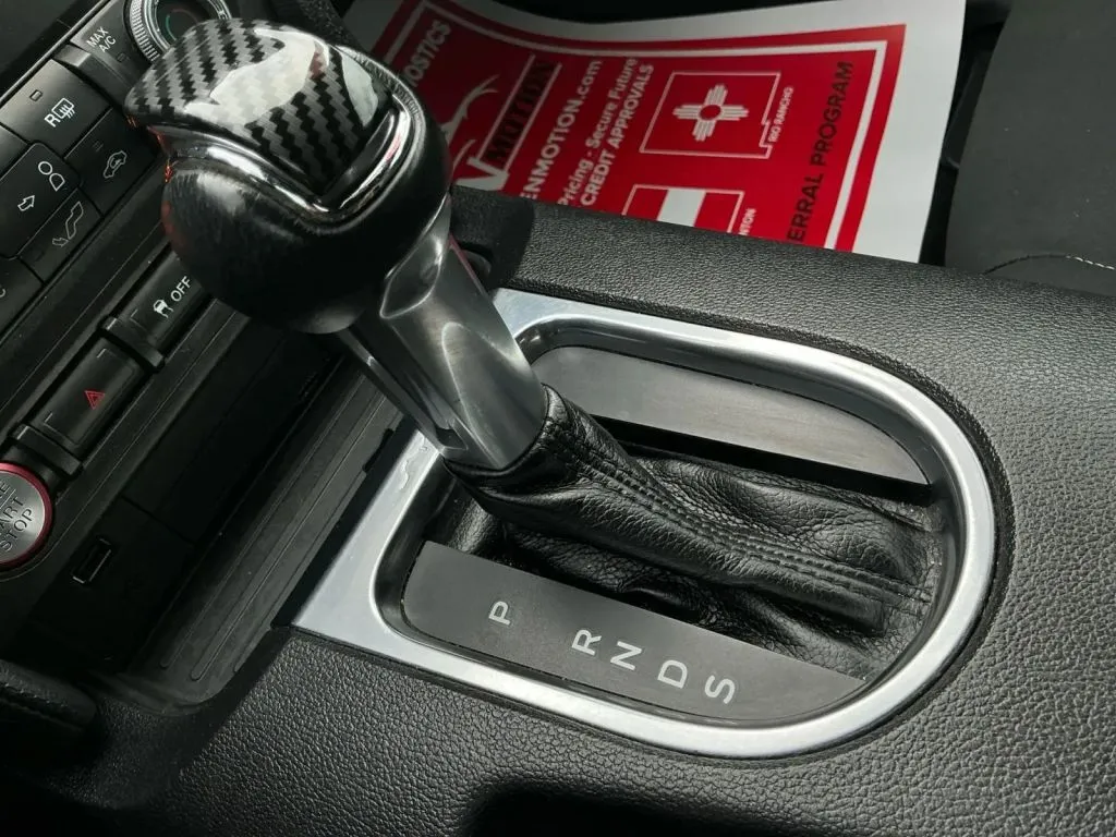 Ford Mustang photo 30