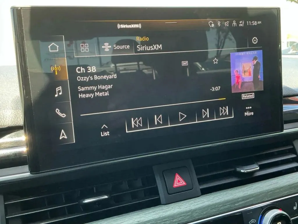 Audi A4 photo 28