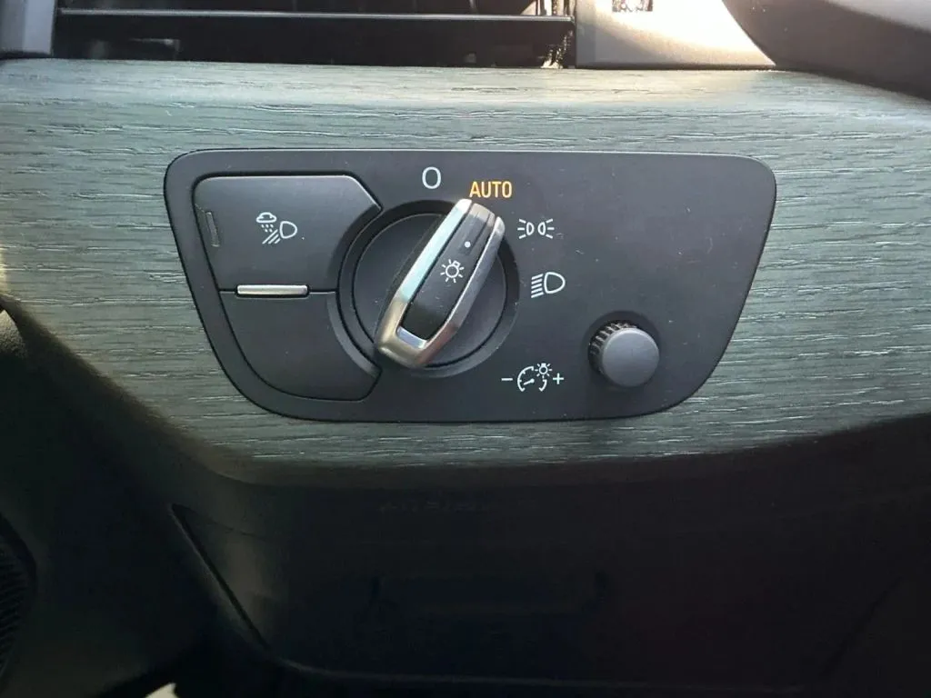 Audi A4 photo 34