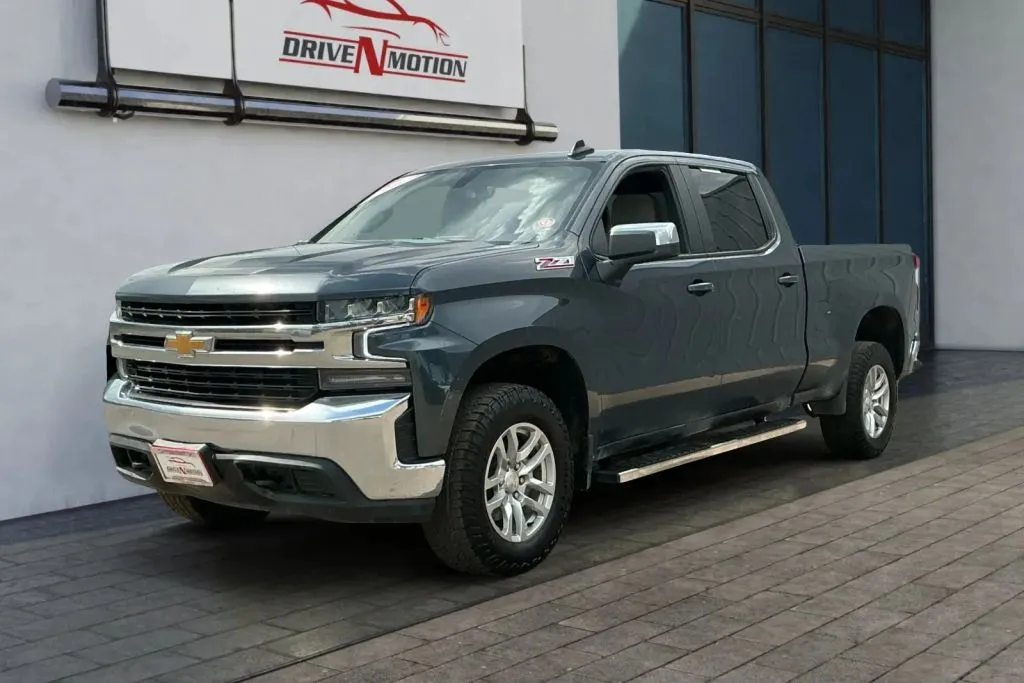 Chevrolet Silverado photo 8
