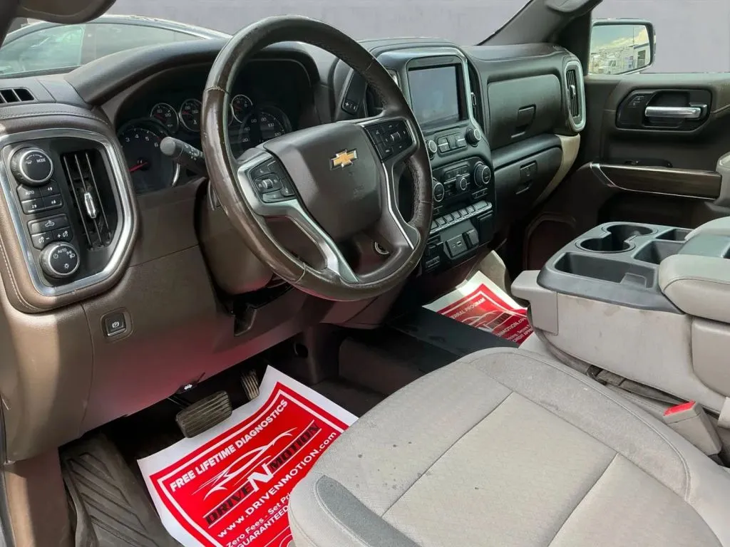 Chevrolet Silverado photo 13