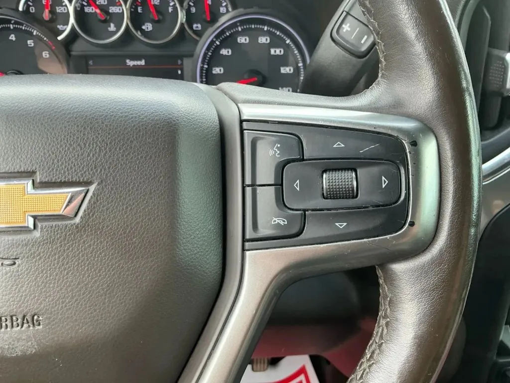 Chevrolet Silverado photo 28