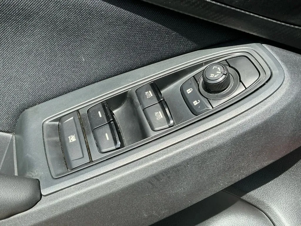 Subaru Impreza photo 12