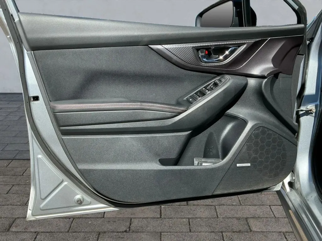 Subaru Impreza photo 10