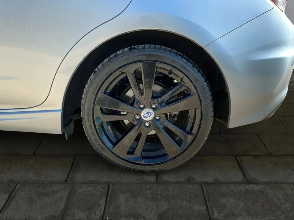 Subaru Impreza photo 17