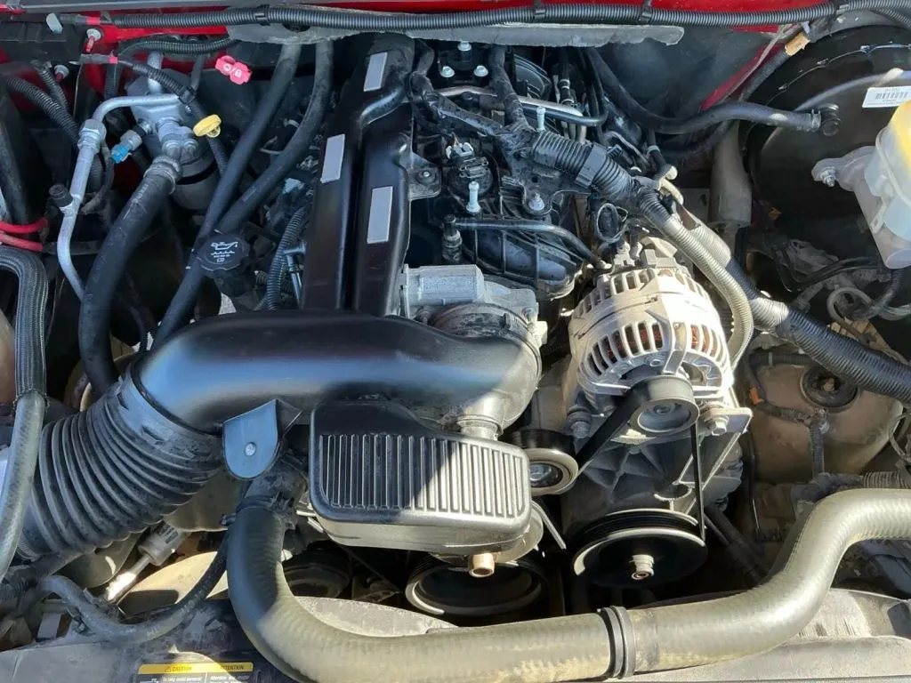 Chevrolet Silverado photo 22