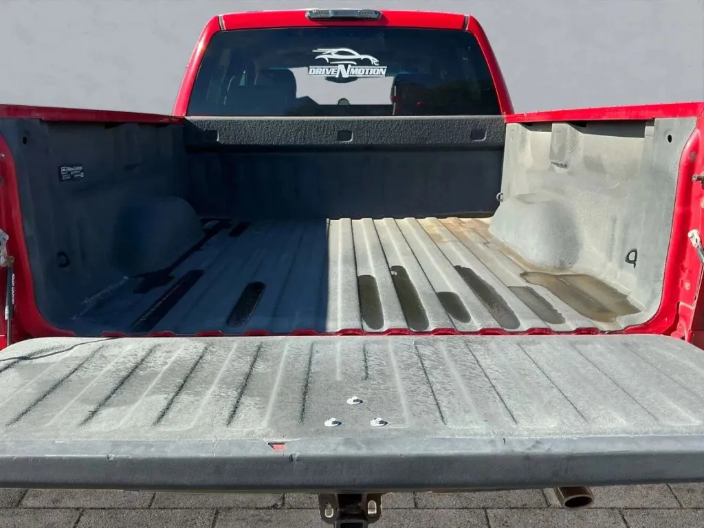 Chevrolet Silverado photo 18