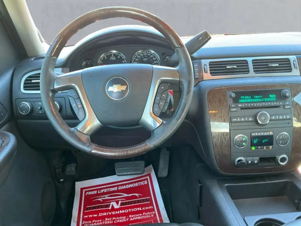Chevrolet Silverado photo 15