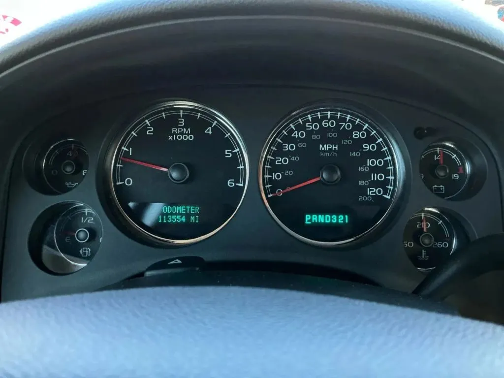 Chevrolet Silverado photo 25