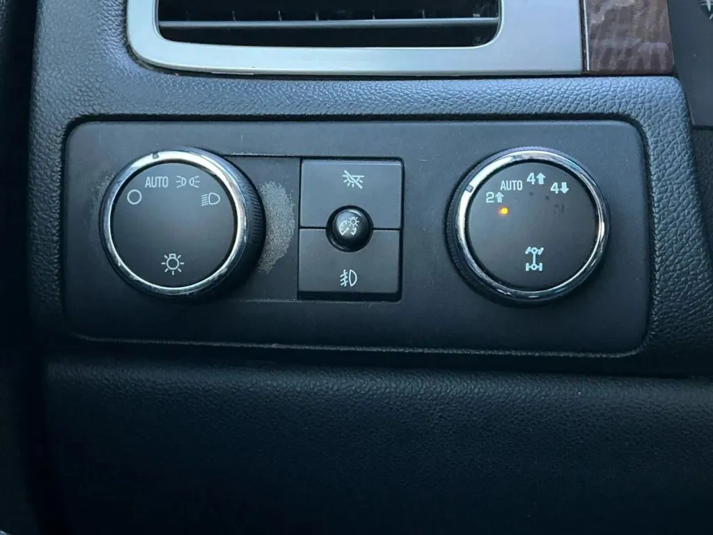 Chevrolet Silverado photo 31