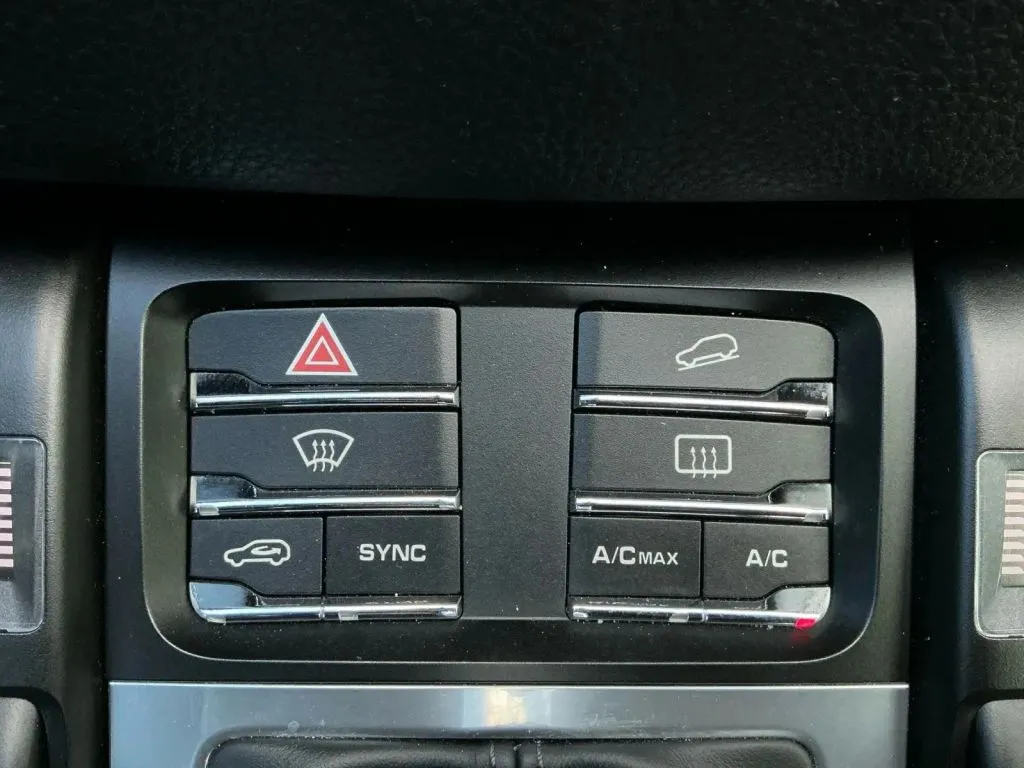 Porsche Macan photo 36