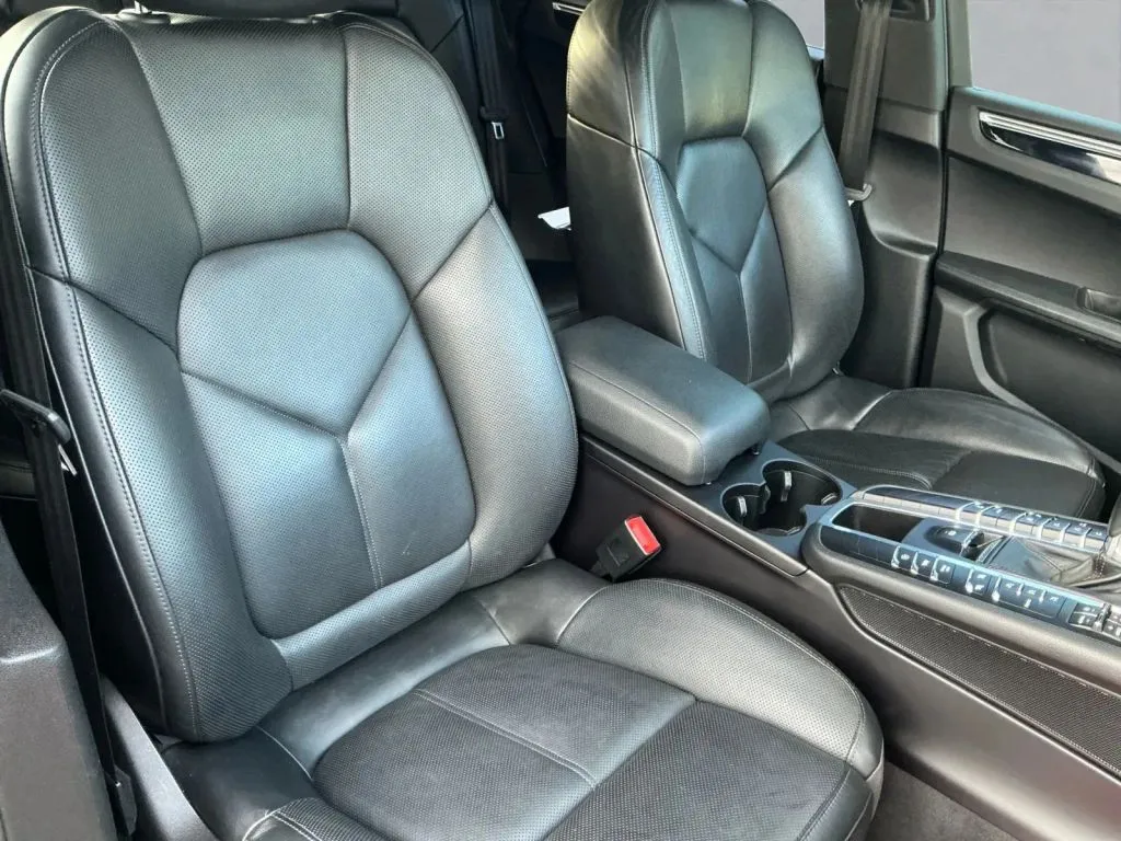 Porsche Macan photo 21