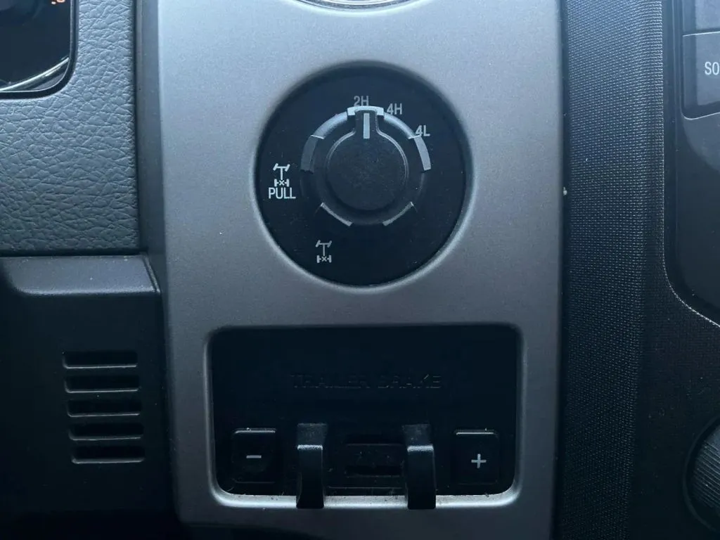 Ford F-150 photo 30