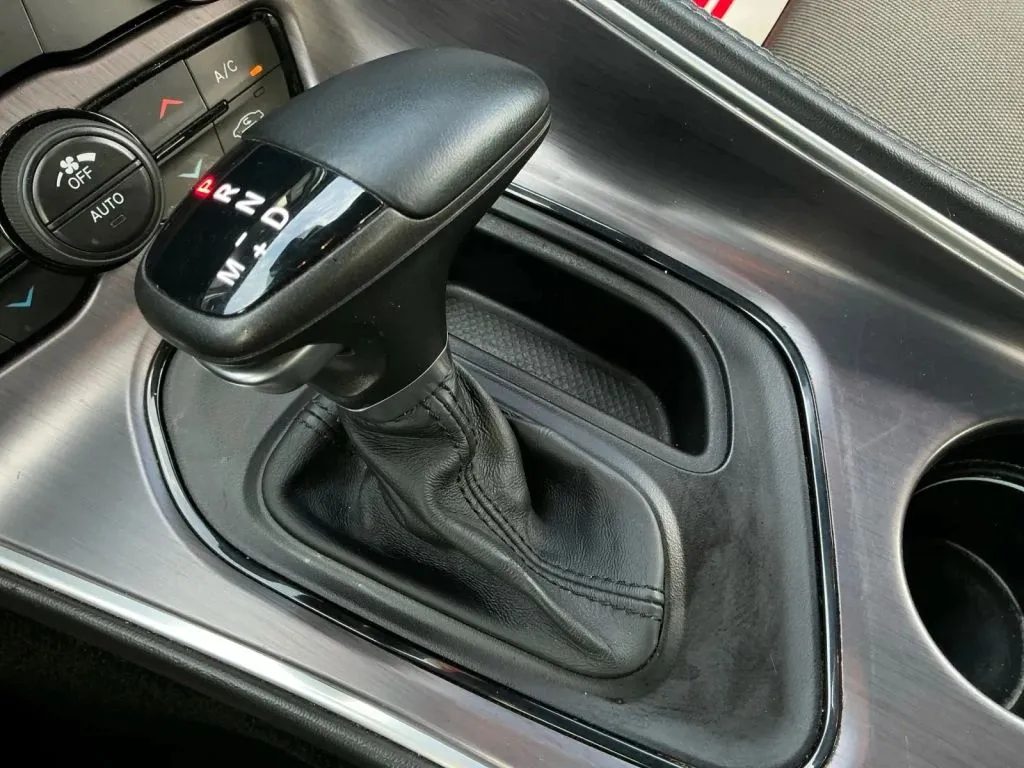 Dodge Challenger photo 31