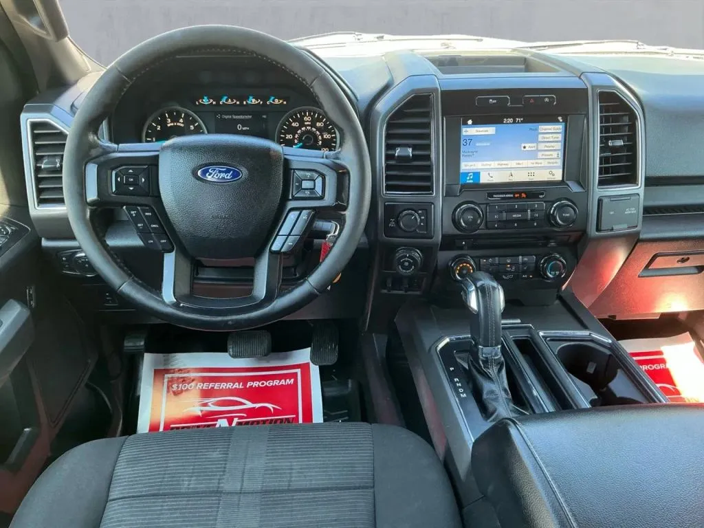 Ford F-150 photo 16