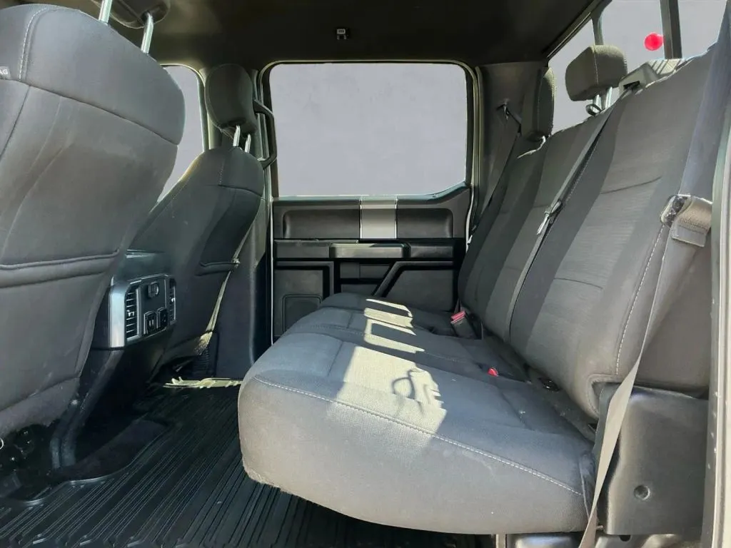 Ford F-150 photo 14