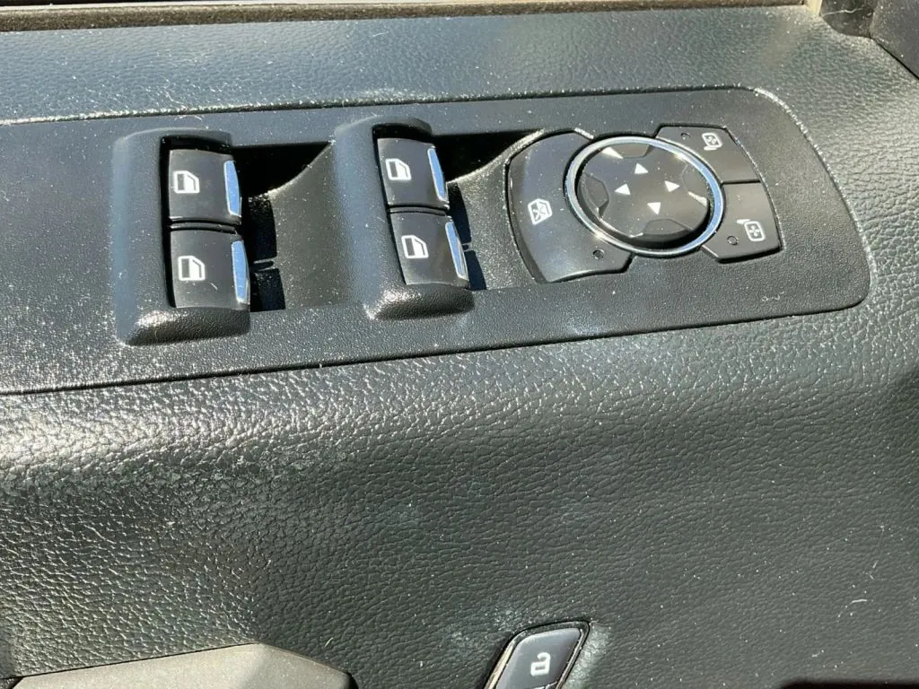 Ford F-150 photo 11