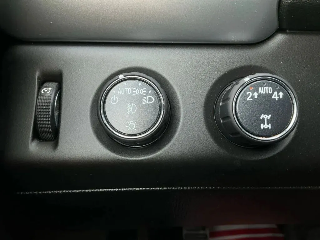 Chevrolet Tahoe photo 35