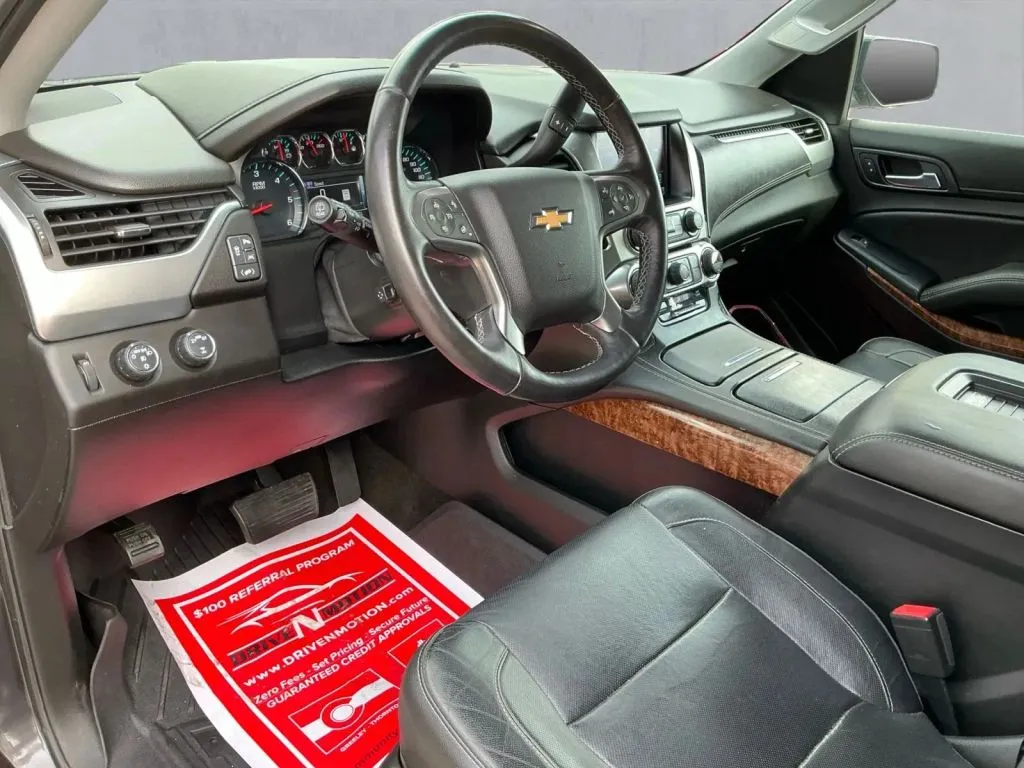 Chevrolet Tahoe photo 13