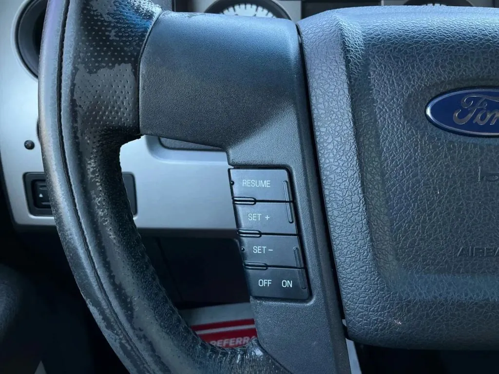 Ford F-150 photo 26