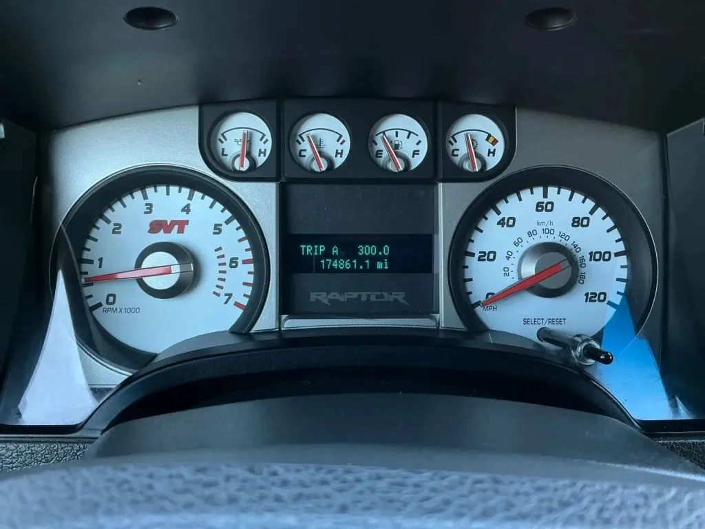 Ford F-150 photo 25
