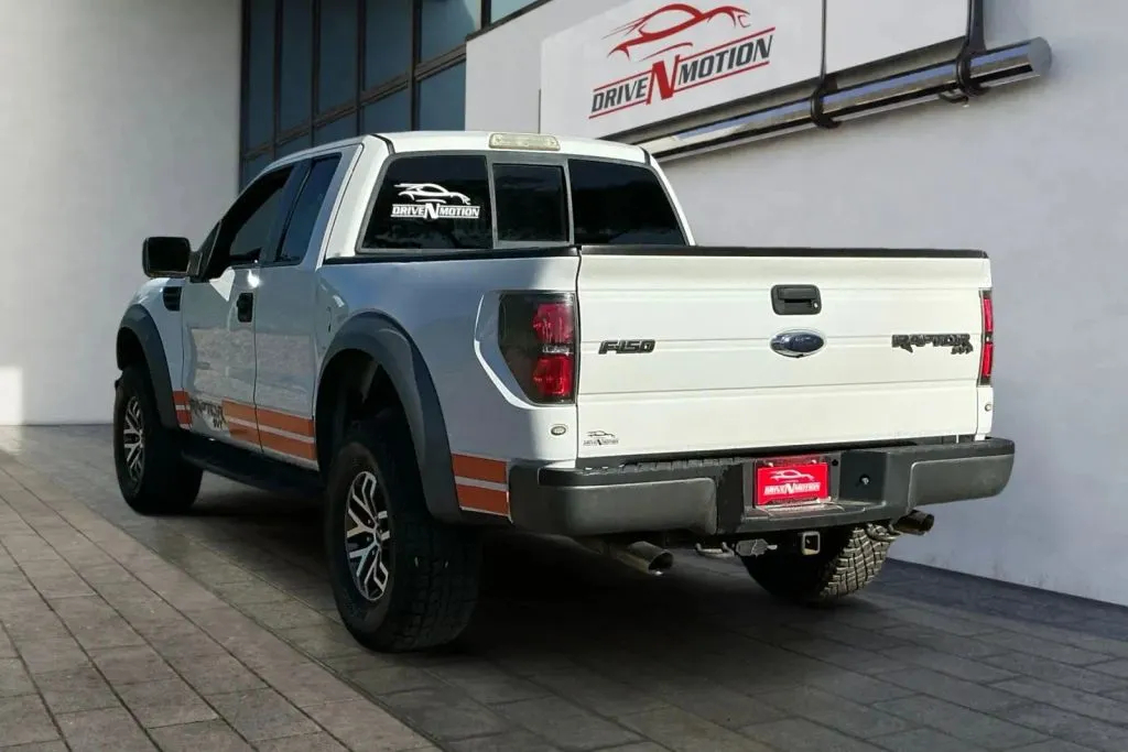 Ford F-150 photo 6
