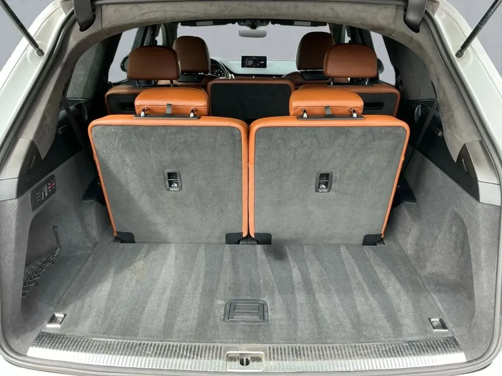 Audi Q7 photo 19