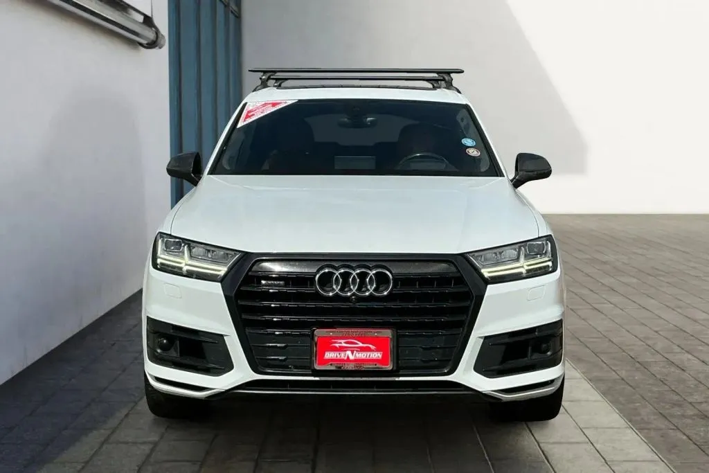 Audi Q7 photo 8