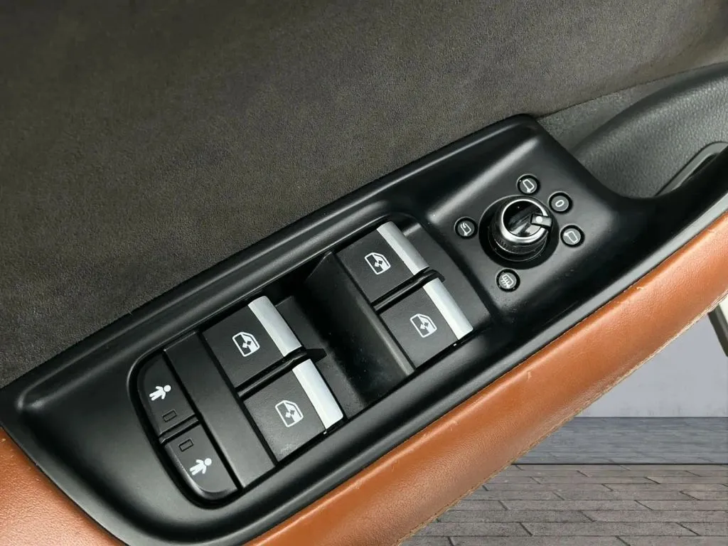 Audi Q7 photo 10