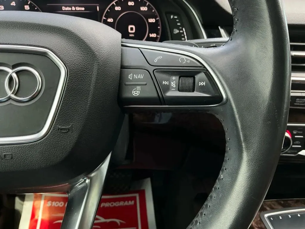 Audi Q7 photo 28