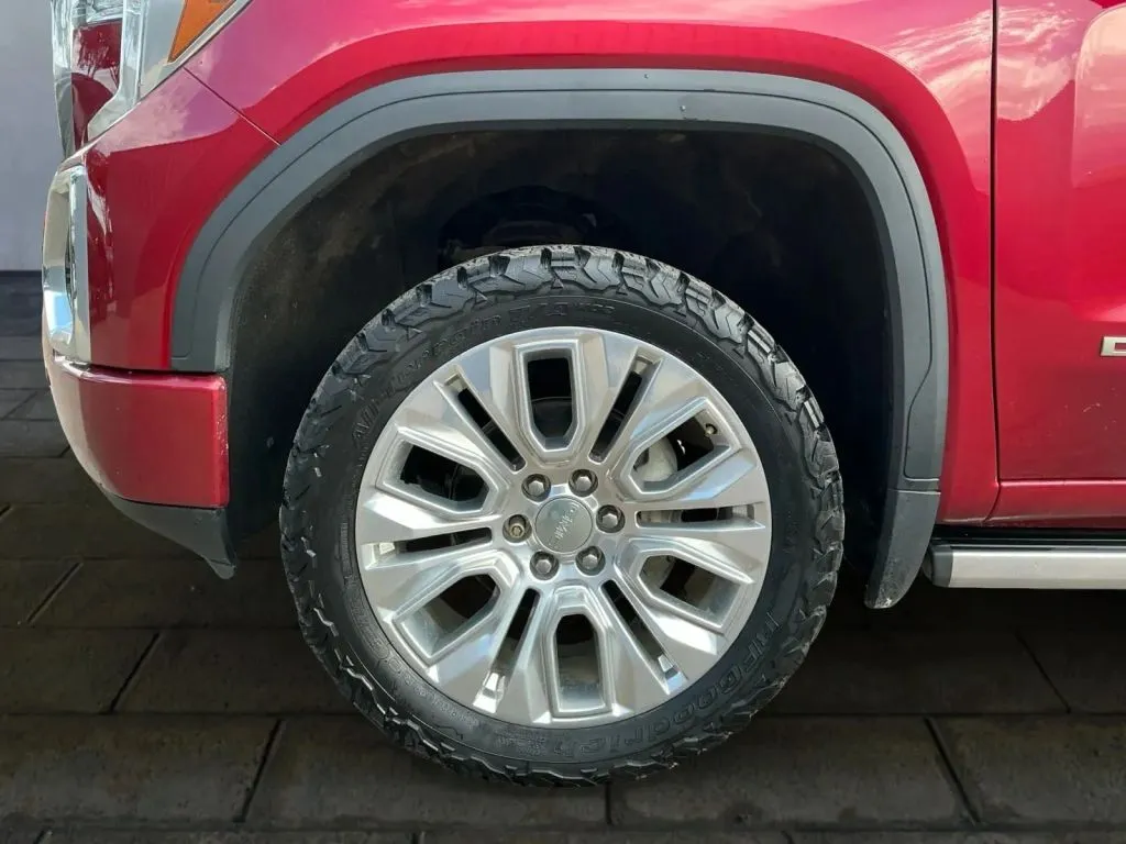GMC Sierra photo 24