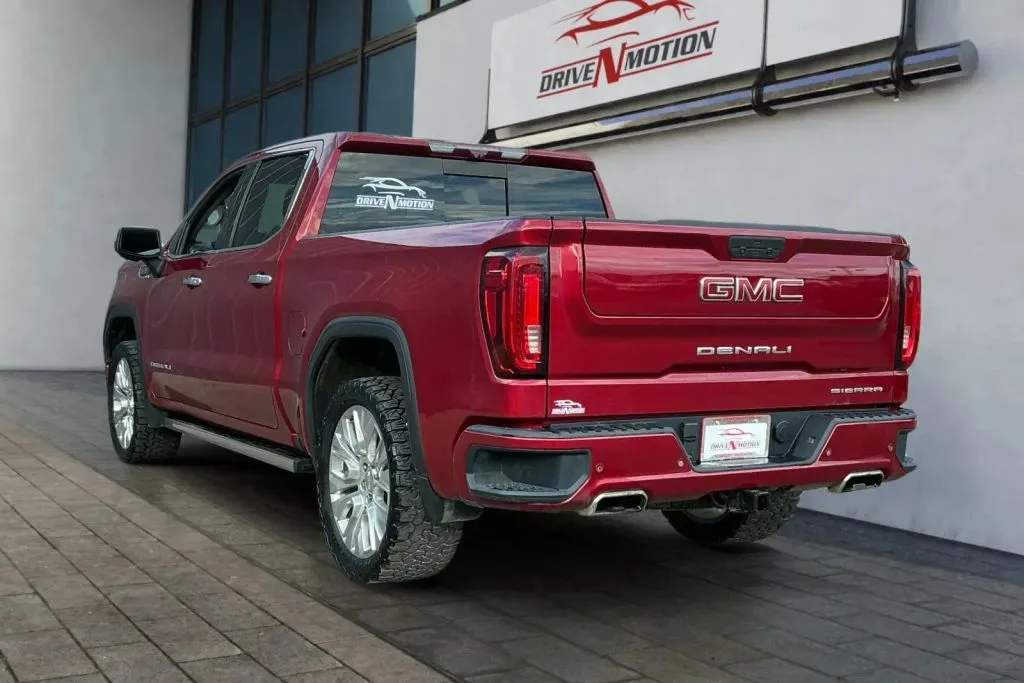 GMC Sierra photo 7