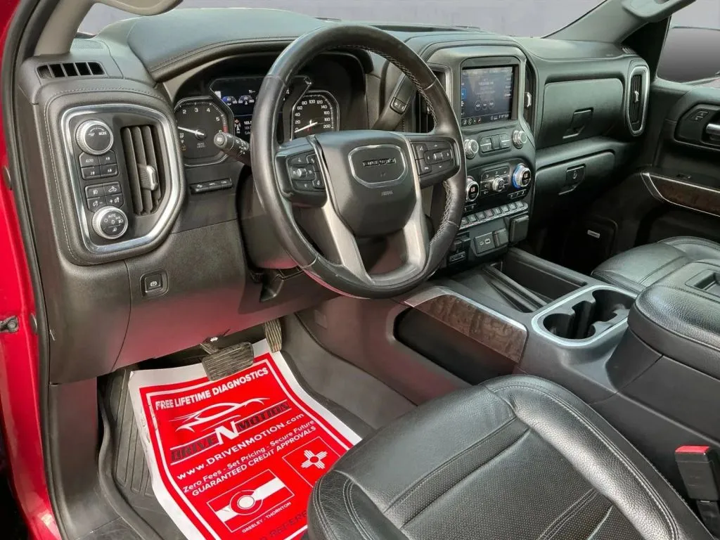 GMC Sierra photo 14