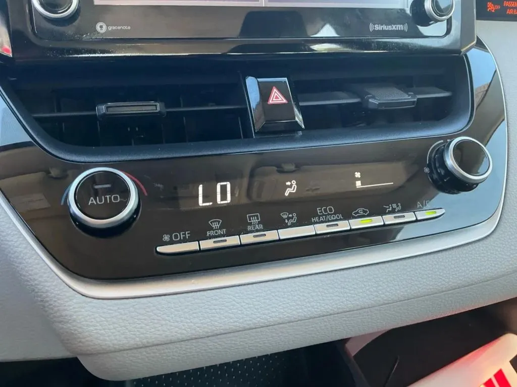 Toyota Corolla photo 30