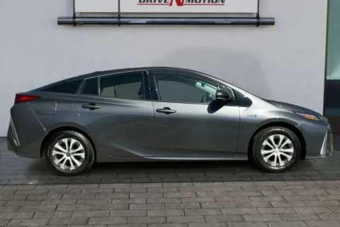 Another view of 2017 Toyota Prius Prime Plus Hatchback 4D for sale in Thornton, CO at Drive N-Motion Thornton