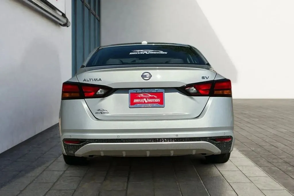 More photos of 2021 Nissan Altima 2.5 SV Sedan 4D at Drive N-Motion Thornton, CO