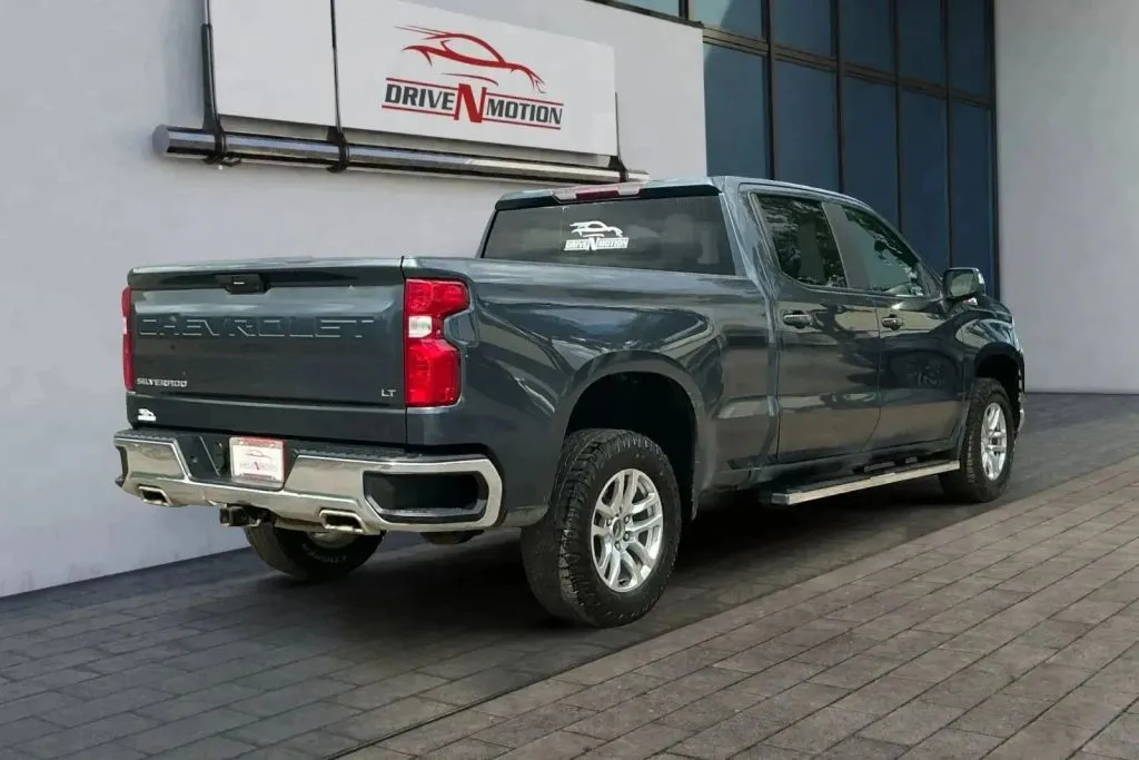 More photos of 2022 Chevrolet Silverado 1500 Limited Crew Cab LT Pickup 4D 6 1/2 ft at Drive N-Motion Thornton, CO