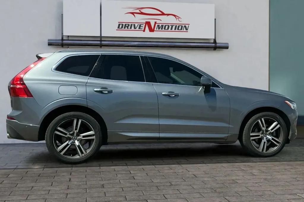 Photos of 2018 Volvo XC60 T5 Momentum Sport Utility 4D for sale in Thornton, CO at Drive N-Motion Thornton