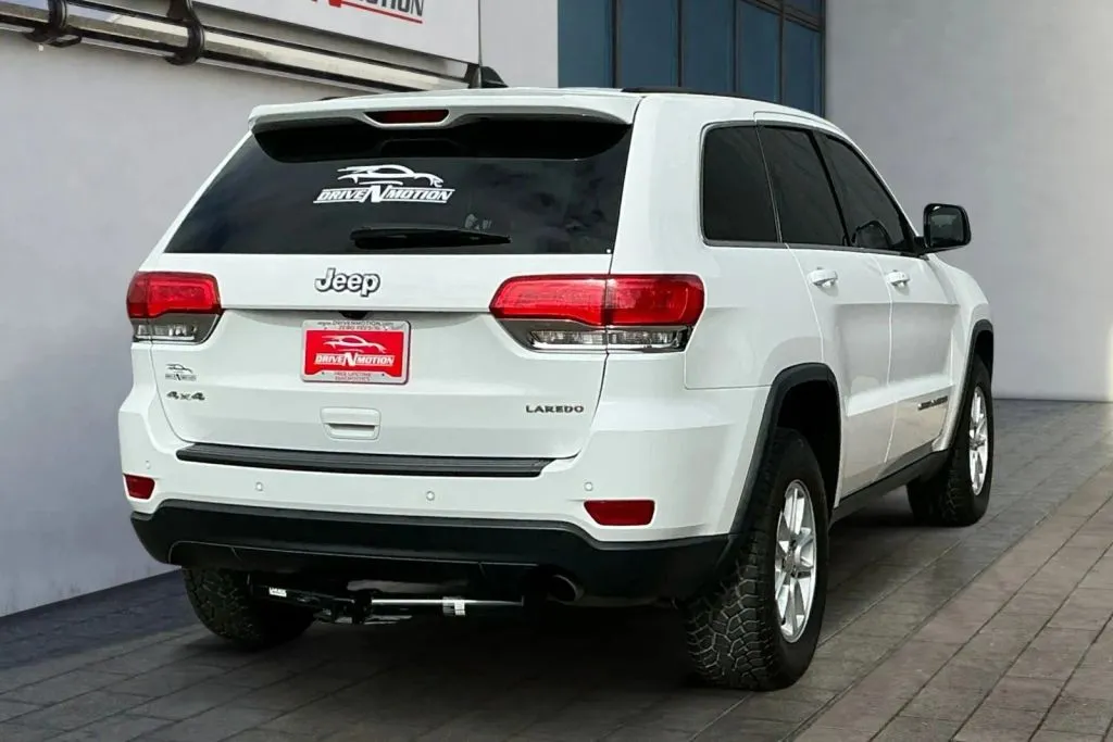 More photos of 2019 Jeep Grand Cherokee Laredo Sport Utility 4D at Drive N-Motion Thornton, CO