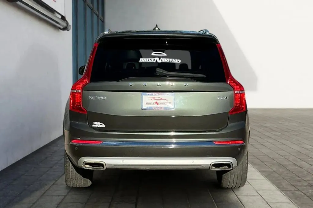 More photos of 2021 Volvo XC90 T6 Inscription Sport Utility 4D at Drive N-Motion Thornton, CO