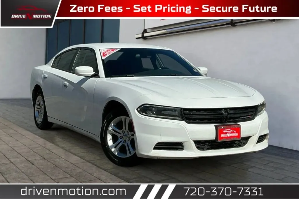 White 2020 Dodge Charger SXT Sedan 4D for sale in Thornton, CO