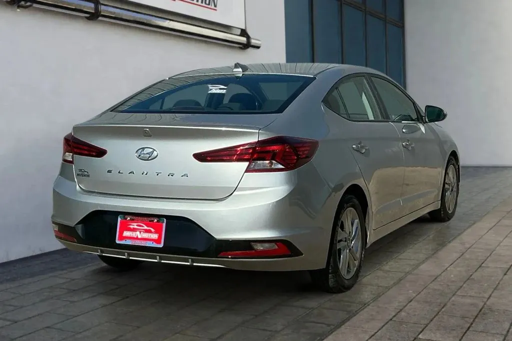 More photos of 2020 Hyundai Elantra SEL Sedan 4D at Drive N-Motion Thornton, CO