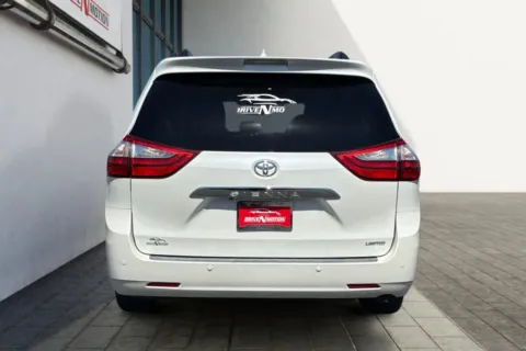 More photos of 2017 Toyota Sienna Limited Minivan 4D at Drive N-Motion Thornton, CO