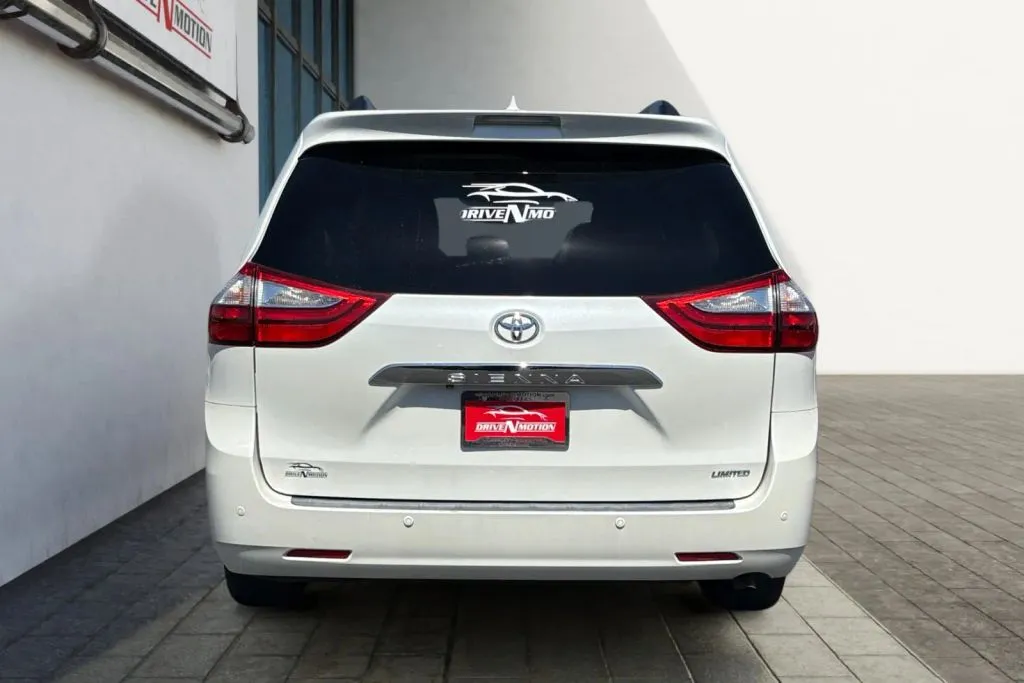 More photos of 2017 Toyota Sienna Limited Minivan 4D at Drive N-Motion Thornton, CO