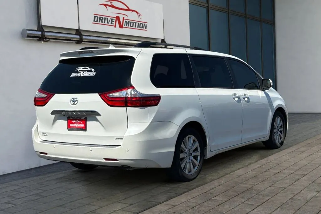 More photos of 2017 Toyota Sienna Limited Minivan 4D at Drive N-Motion Thornton, CO