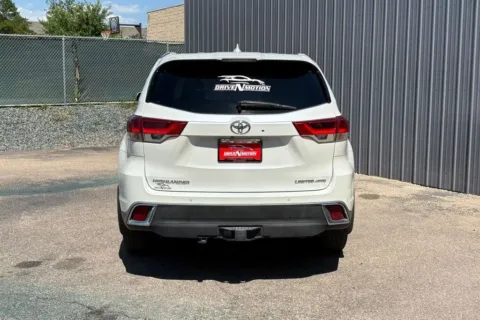 More photos of 2019 Toyota Highlander Limited Platinum Sport Utility 4D at Drive N-Motion Thornton, CO