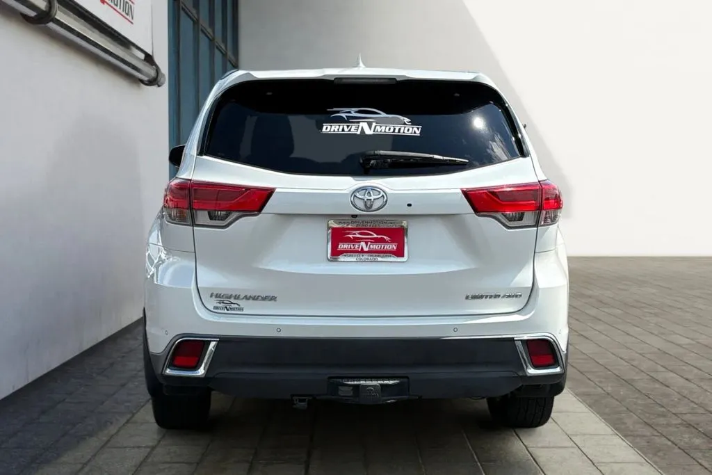 More photos of 2019 Toyota Highlander Limited Platinum Sport Utility 4D at Drive N-Motion Thornton, CO
