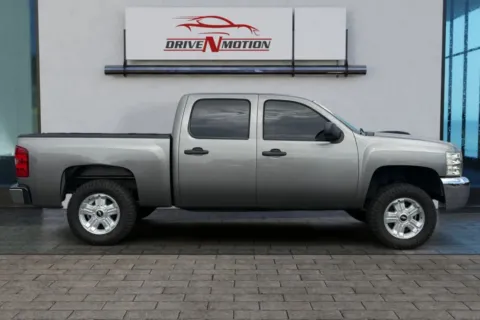 Photos of 2013 Chevrolet Silverado 1500 Crew Cab LT Pickup 4D 5 3/4 ft for sale in Thornton, CO at Drive N-Motion Thornton